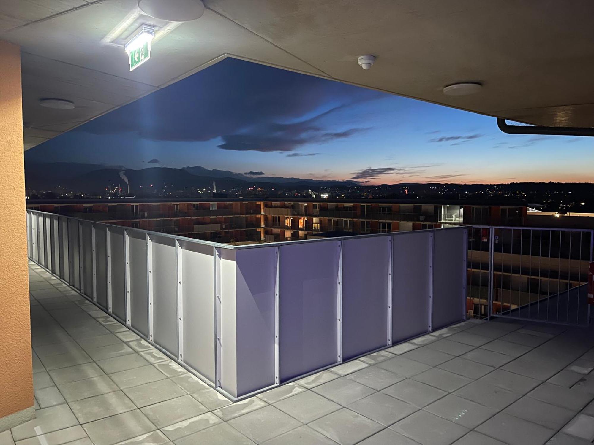 100 Qm Penthouse, Self-Check-In, 2 Parkplaetze Apartment กราซ ภายนอก รูปภาพ