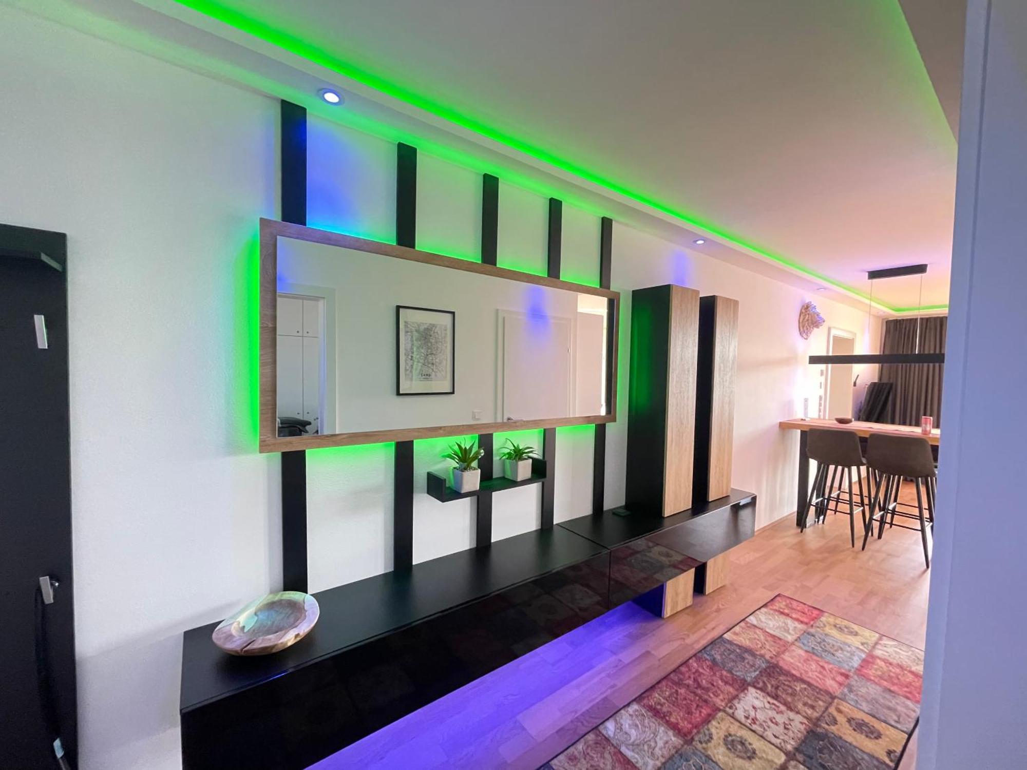 100 Qm Penthouse, Self-Check-In, 2 Parkplaetze Apartment กราซ ภายนอก รูปภาพ